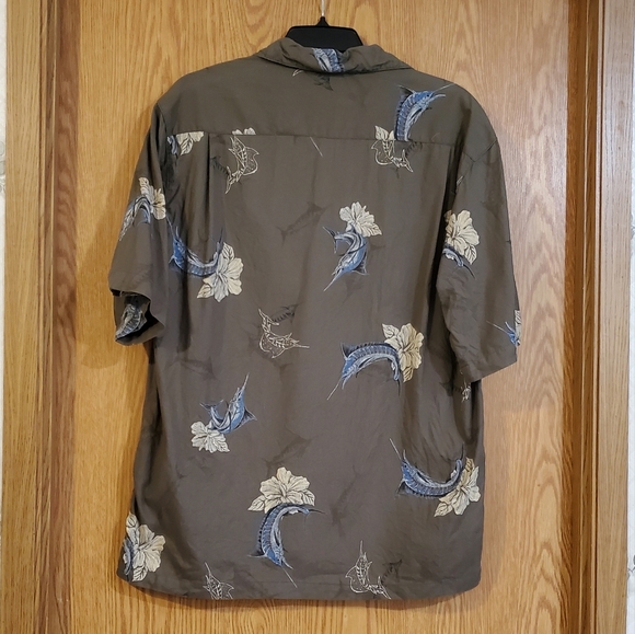 Columbia sportswear Hawaiian style swordfish print cotton shirt - Picture 9 of 11